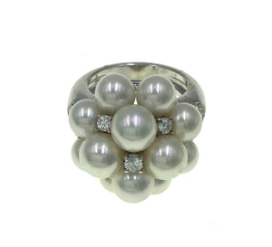 White Gold, Pearl and Diamond Ring